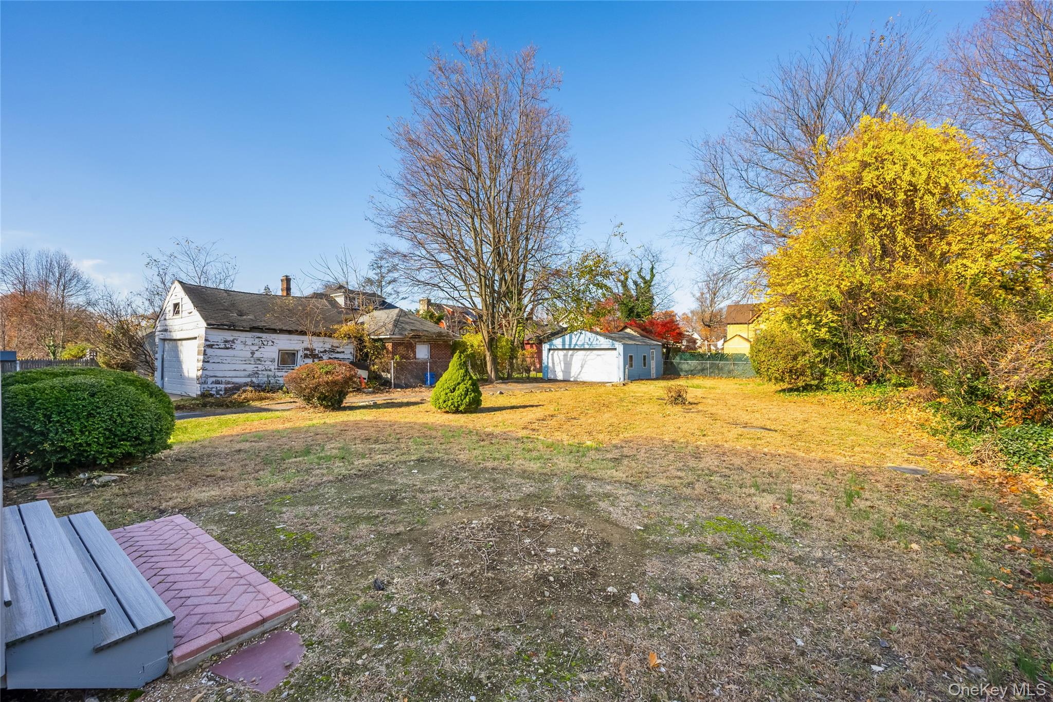 41 French Ridge New Rochelle, NY 10801 - Photo 42 of 50 a view of yard along with trees