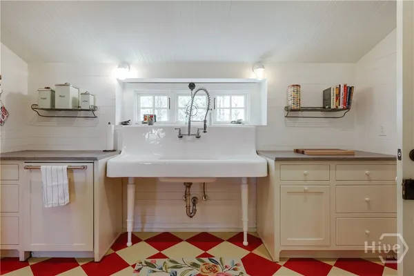 $589,000 | 4990 Barnett Shoals Road, Athens, GA 30605
