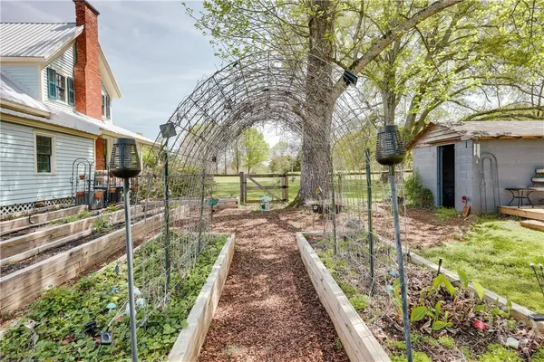 $589,000 | 4990 Barnett Shoals Road, Athens, GA 30605