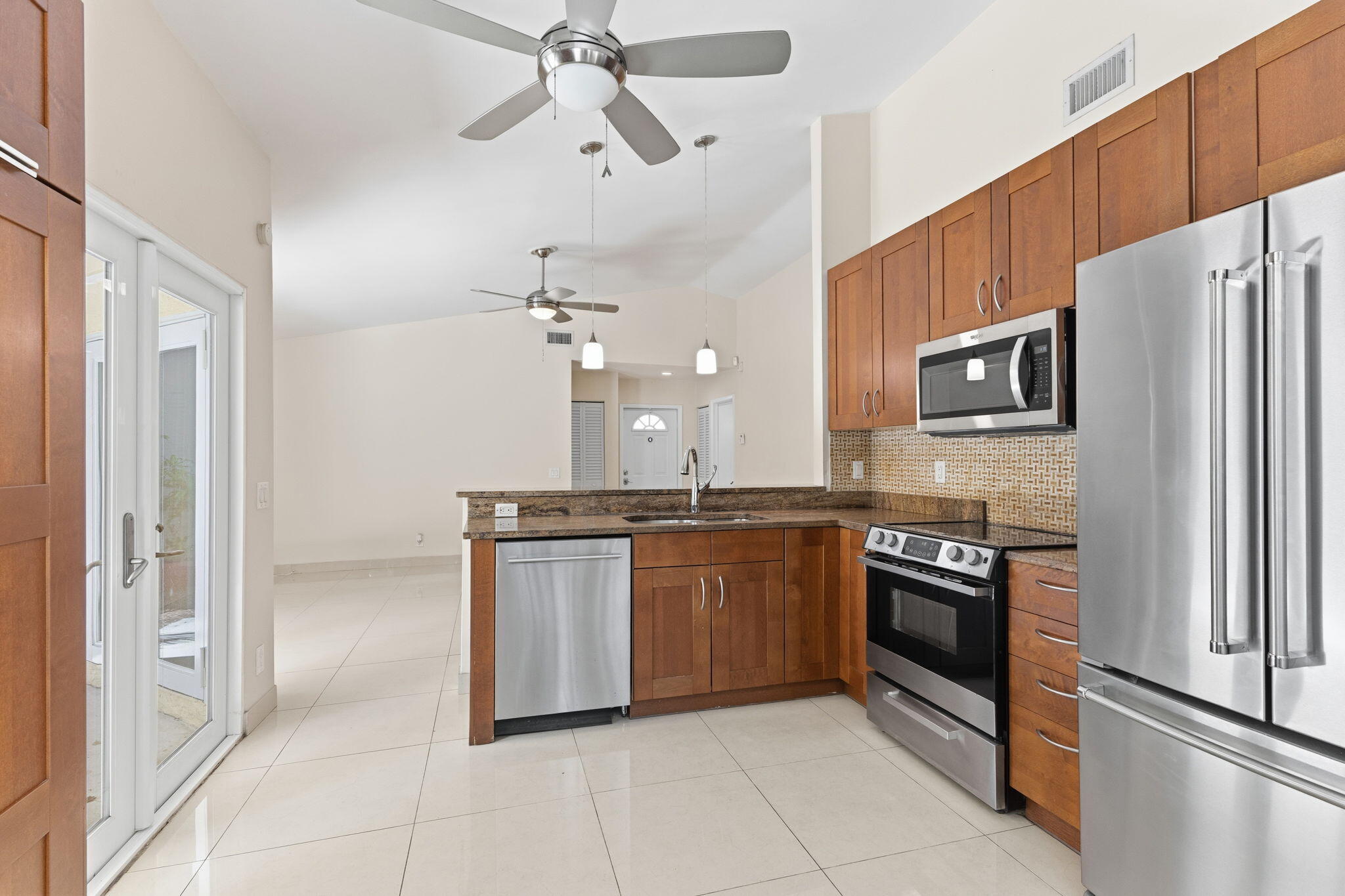 1472 Garden Road Weston, FL 33326 - Photo 15 of 30 14-web-or-mls-AR Media 14