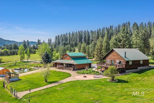 $869,000 | 69 Scriver Bluff Road, Garden Valley, ID 83622