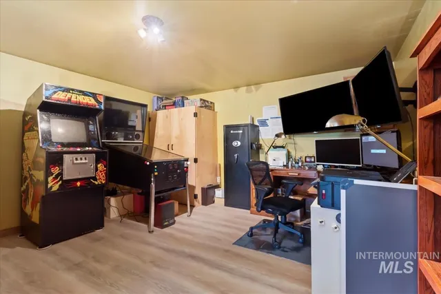 $910,000 | 69 Scriver Bluff Road, Garden Valley, ID 83622