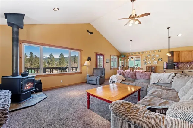 $910,000 | 69 Scriver Bluff Road, Garden Valley, ID 83622