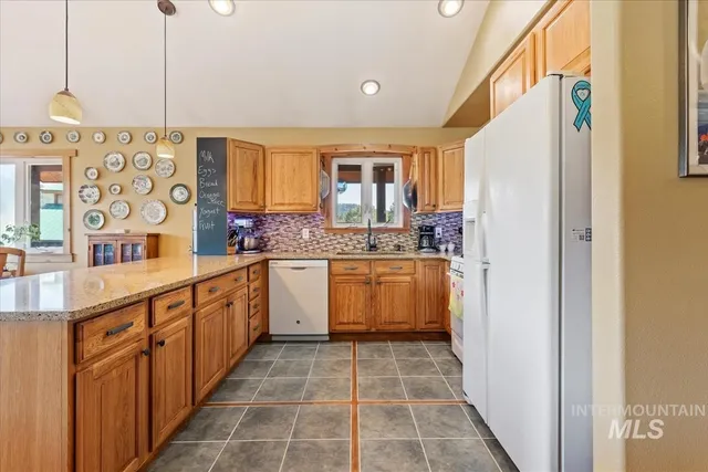 $910,000 | 69 Scriver Bluff Road, Garden Valley, ID 83622