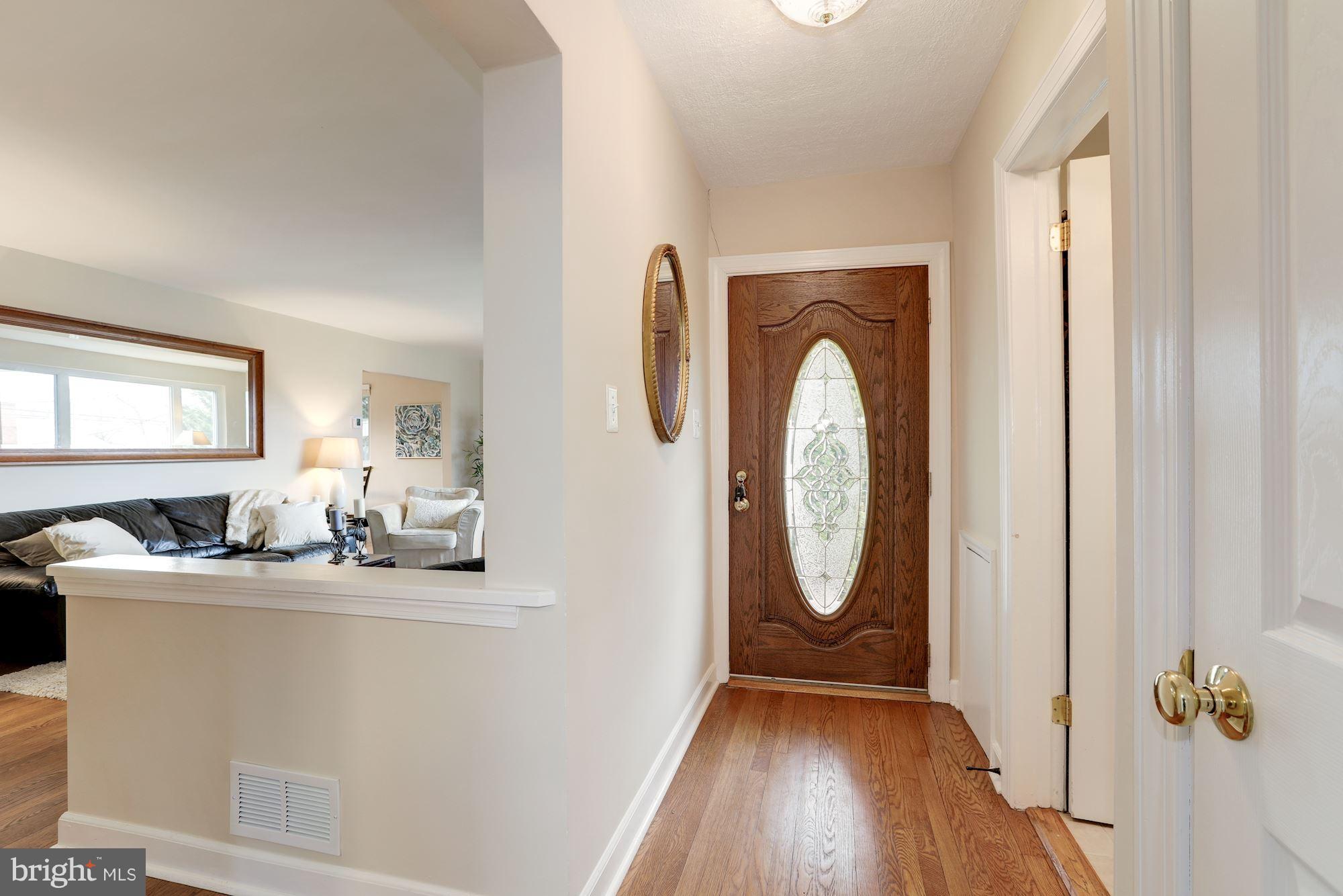 2705 Ross Road Chevy Chase, MD 20815 - Photo 2 of 27 Kitchen
