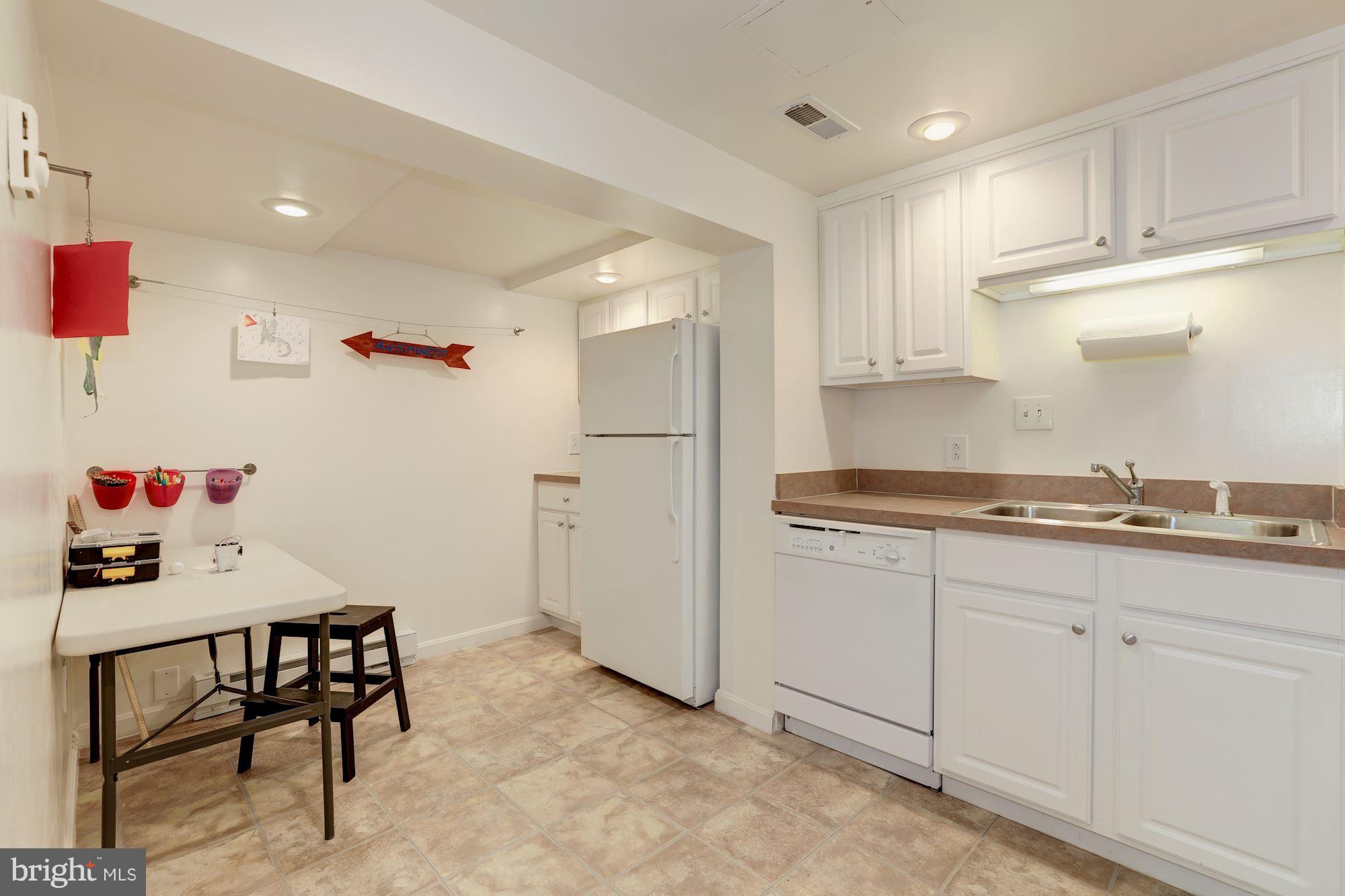2705 Ross Road Chevy Chase, MD 20815 - Photo 20 of 27 Kitchen