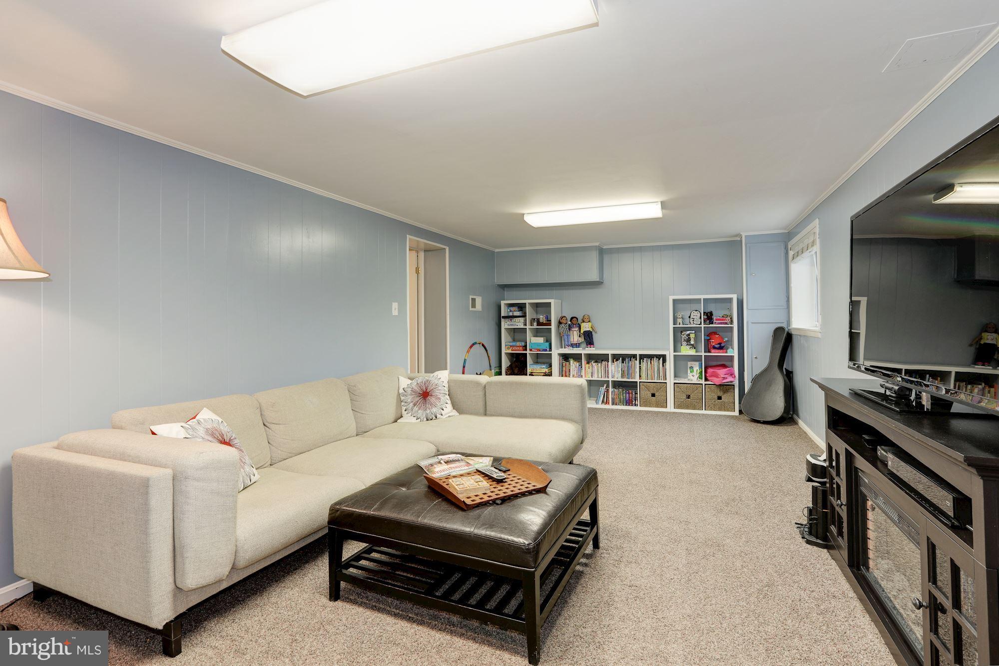 2705 Ross Road Chevy Chase, MD 20815 - Photo 22 of 27 Family Room