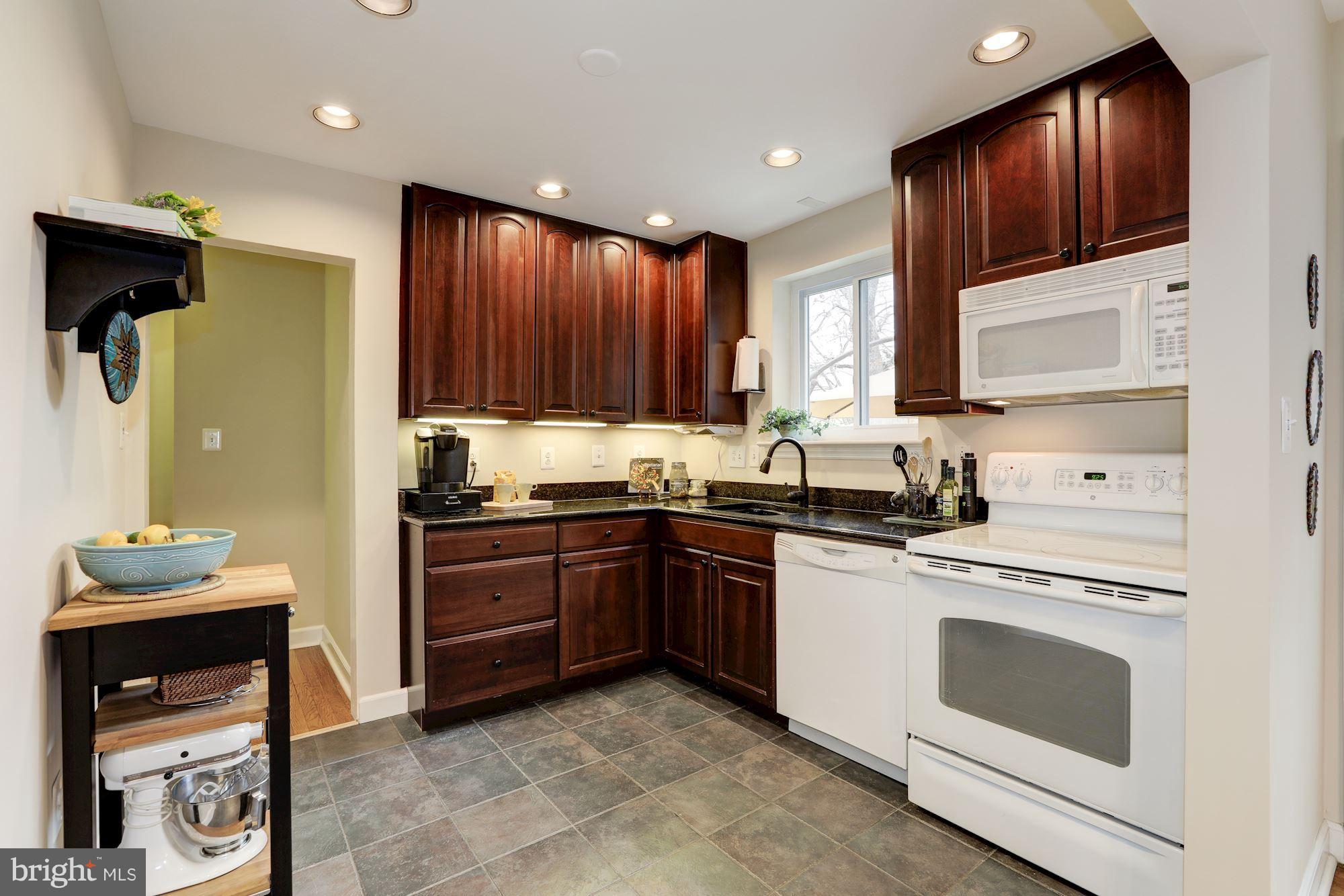 2705 Ross Road Chevy Chase, MD 20815 - Photo 8 of 27 Kitchen