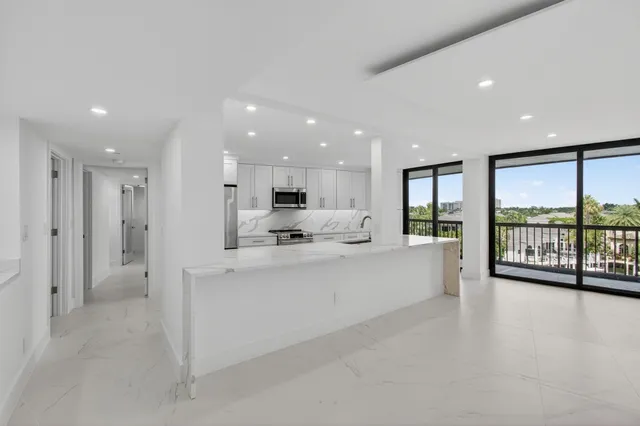 $1,365,000 | 4740 South Ocean Boulevard, Unit 503, Highland Beach, FL 33487
