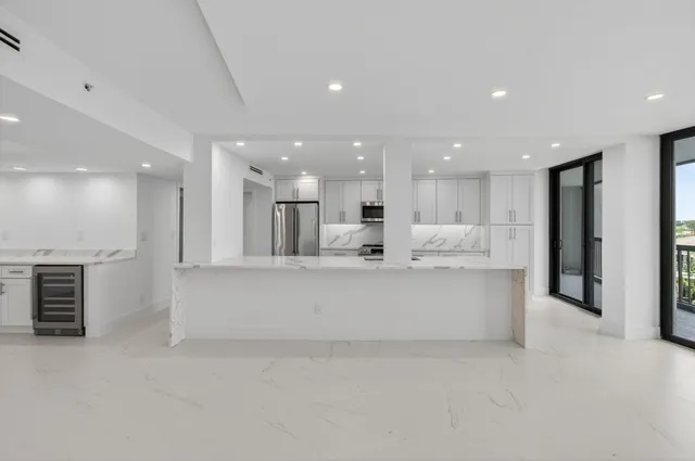 $1,365,000 | 4740 South Ocean Boulevard, Unit 503, Highland Beach, FL 33487