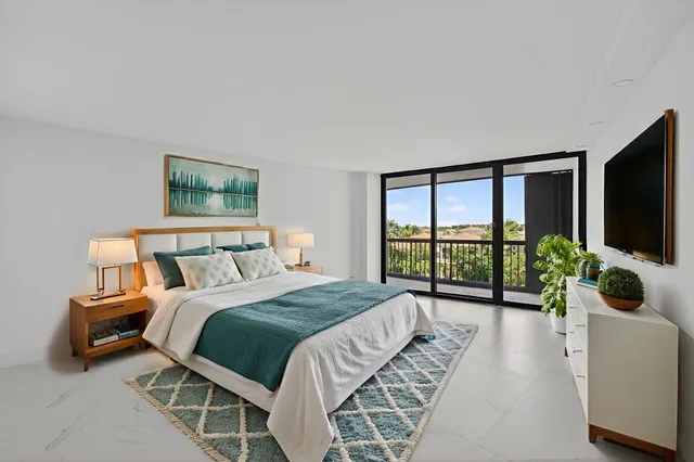 $1,365,000 | 4740 South Ocean Boulevard, Unit 503, Highland Beach, FL 33487