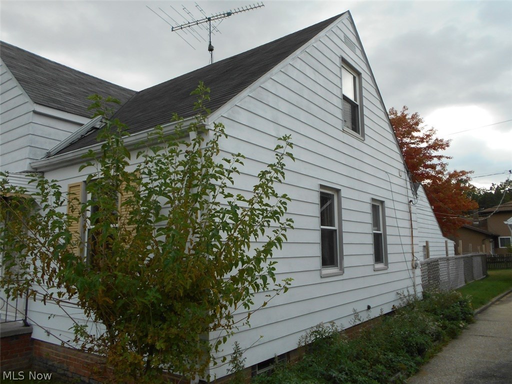 13490 Hathaway Road Cleveland, OH 44125 - Photo 6 of 21 Gallery Image 6