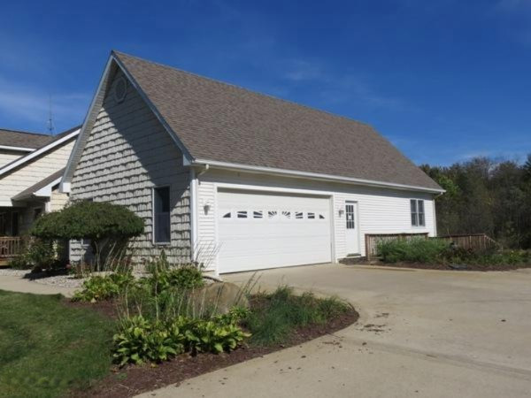 453 South Angola Road Coldwater, MI 49036 - Photo 3 of 48 3