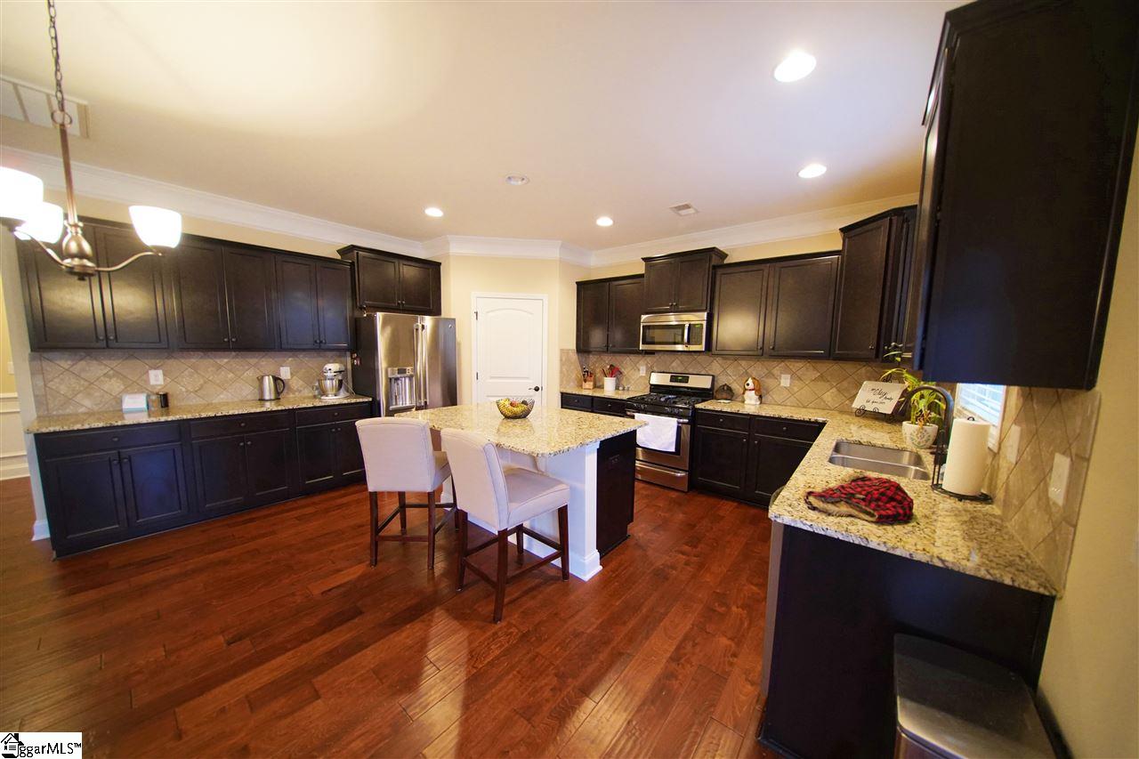213 Wildflower Road Easley, SC 29642 - Photo 8 of 31