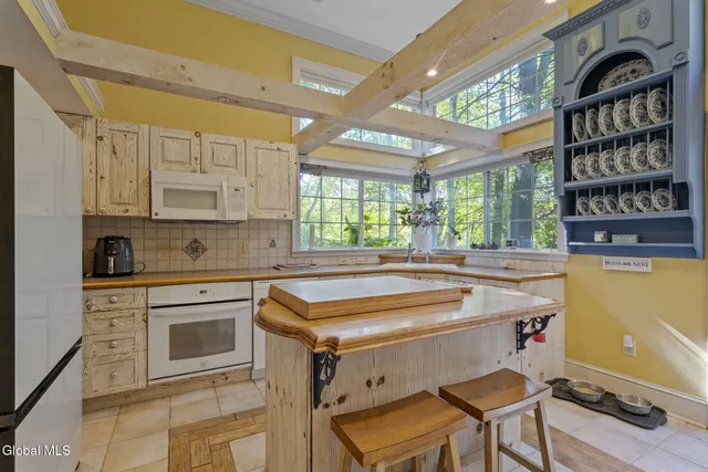 $350,000 | 13 Tracey Court, Troy, NY 12180