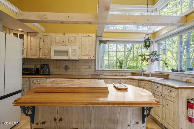 $350,000 | 13 Tracey Court, Troy, NY 12180