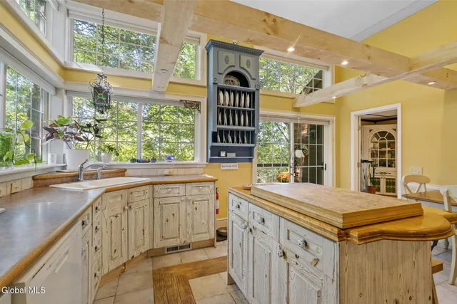 $350,000 | 13 Tracey Court, Troy, NY 12180