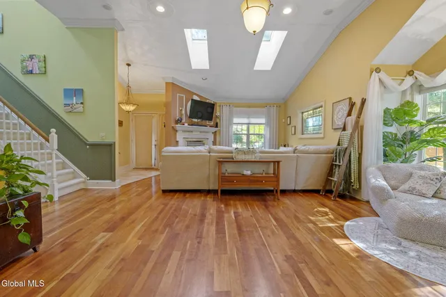 $350,000 | 13 Tracey Court, Troy, NY 12180