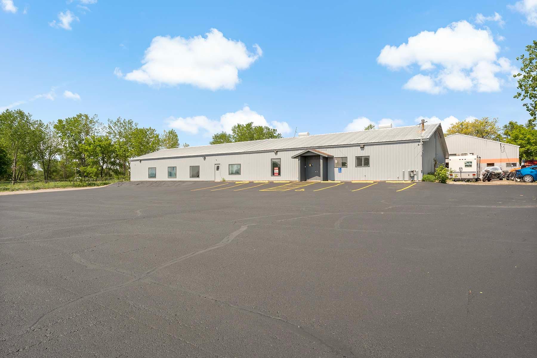 12541 Weckman Road Shakopee, MN 55379 - Photo 1 of 14
