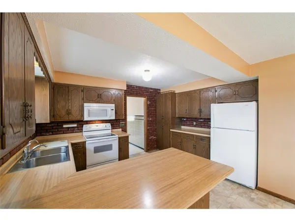 $479,000 | 1603 Highway 23, Waite Park, MN 56387