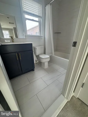 $4,200 | 1017 5th Street Southeast, Washington, DC 20003