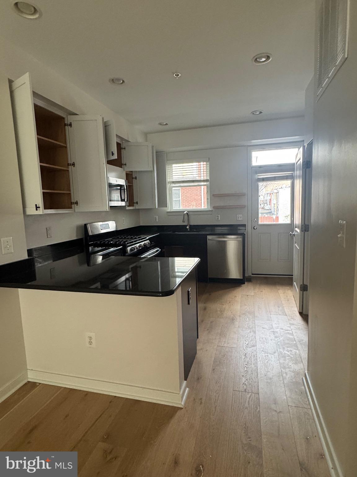 1017 5th Street Southeast Washington, DC 20003 - Photo 3 of 26