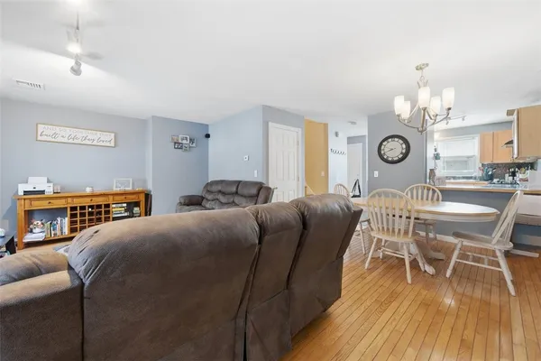 $325,000 | 1603 Plainfield Pike, Unit G8, Johnston, RI 02919