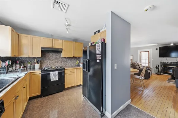 $325,000 | 1603 Plainfield Pike, Unit G8, Johnston, RI 02919