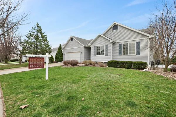 $499,000 | 840 Vista Ridge Drive, Mount Horeb, WI 53572