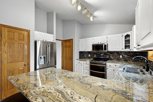 $499,000 | 840 Vista Ridge Drive, Mount Horeb, WI 53572