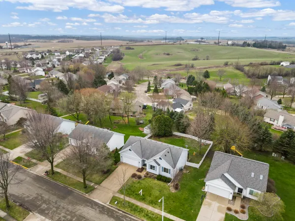 $499,000 | 840 Vista Ridge Drive, Mount Horeb, WI 53572