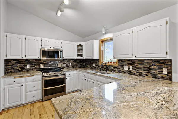 $499,000 | 840 Vista Ridge Drive, Mount Horeb, WI 53572