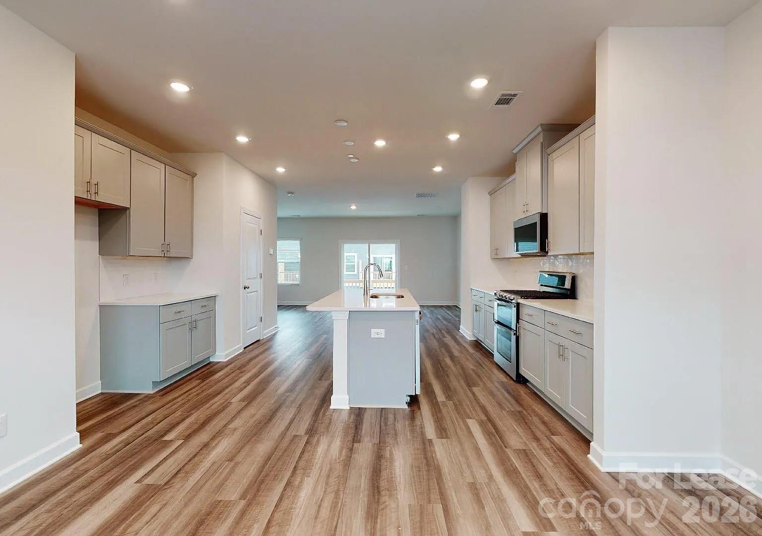 3535 Auburn Curb Road Charlotte, NC 28217 - Photo 2 of 11