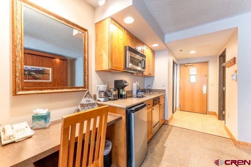 6 Emmons Road, Unit 216 Crested Butte, CO 81225 - Photo 6 of 19 Gallery Image 6