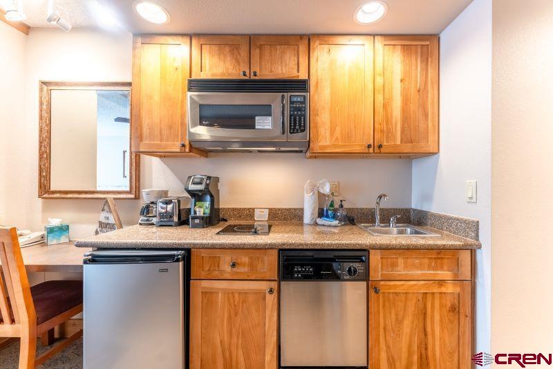 6 Emmons Road, Unit 216 Crested Butte, CO 81225 - Photo 7 of 19 Gallery Image 7