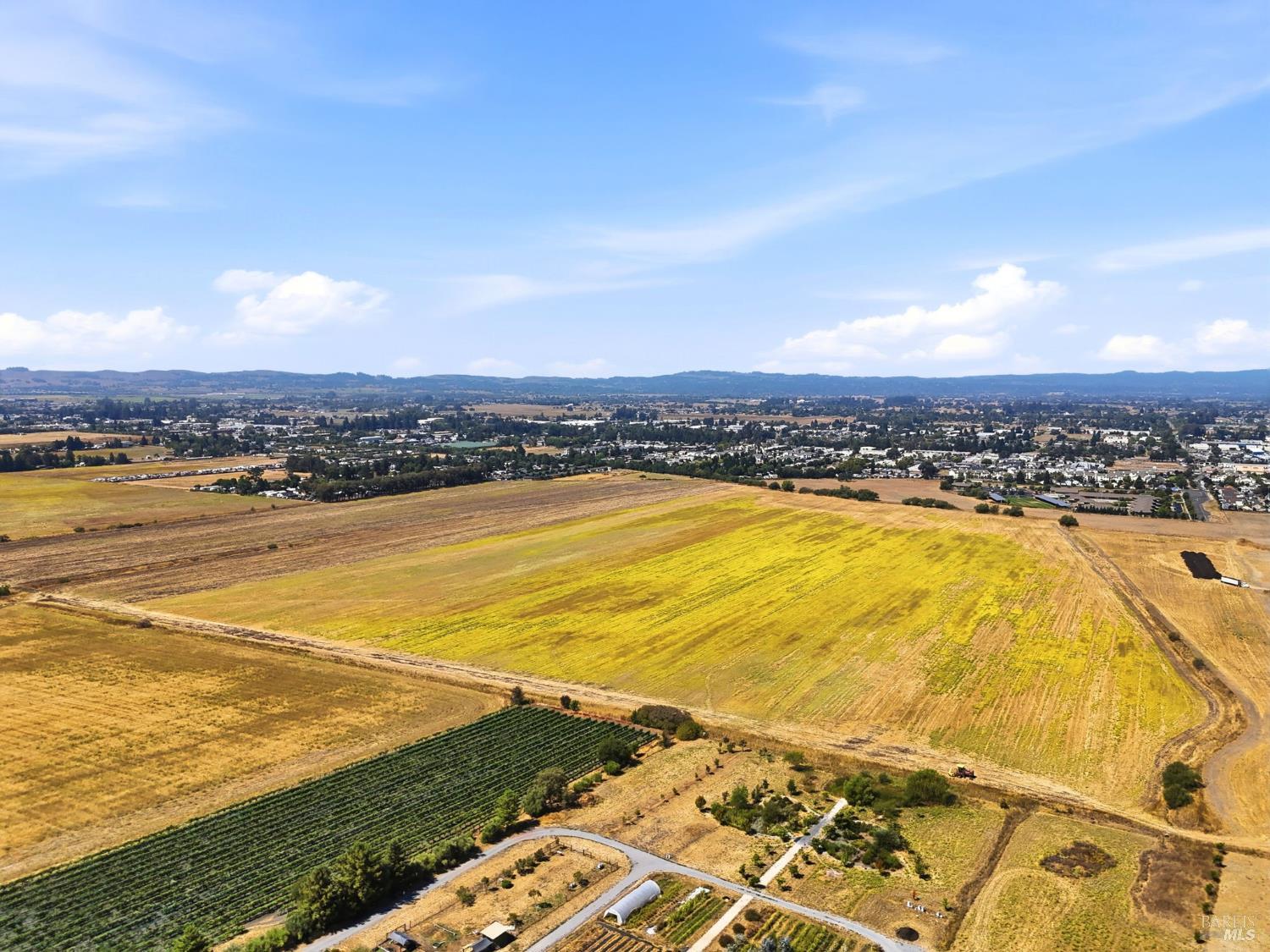 3755 Petaluma Hill Road Santa Rosa, CA 95404 - Photo 19 of 26 Gallery Image 19