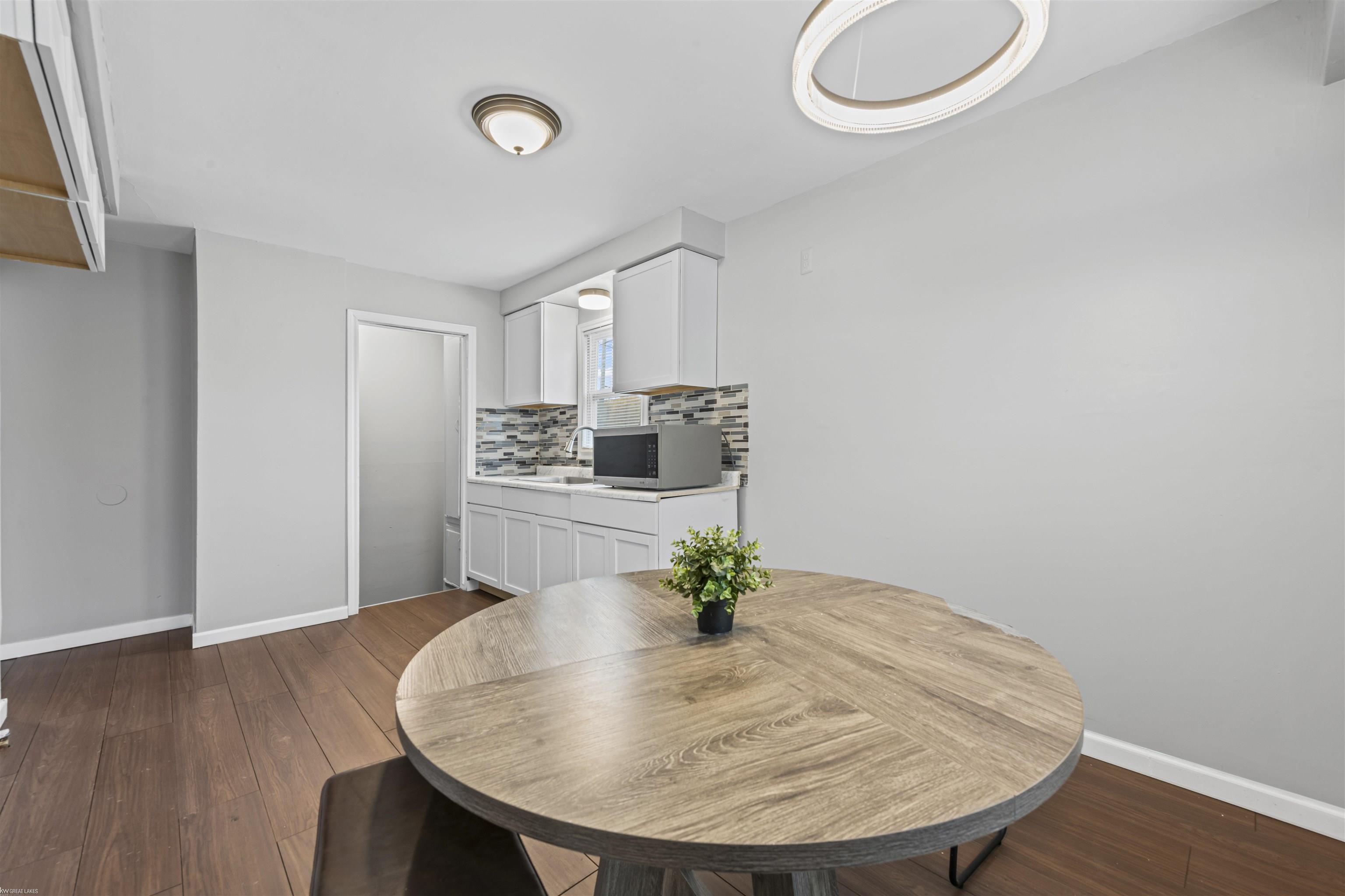 14804 Burt Road Detroit, MI 48223 - Photo 5 of 8