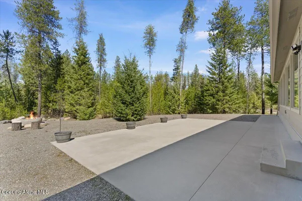 $1,699,000 | 1657 Highway 54, Spirit Lake, ID 83869