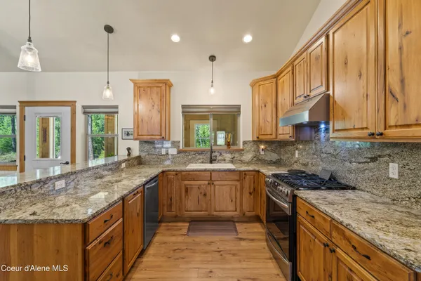 $1,699,000 | 1657 Highway 54, Spirit Lake, ID 83869