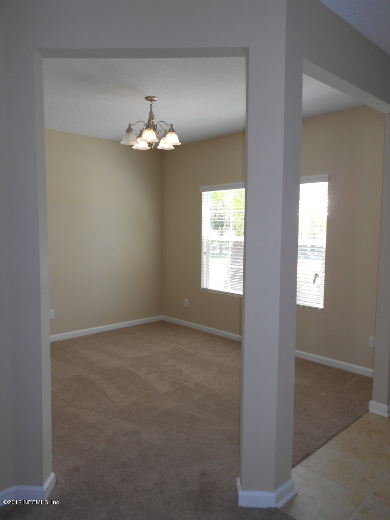 15632 Tisons Bluff Road, Unit 37 Jacksonville, FL 32218 - Photo 4 of 19 dining room