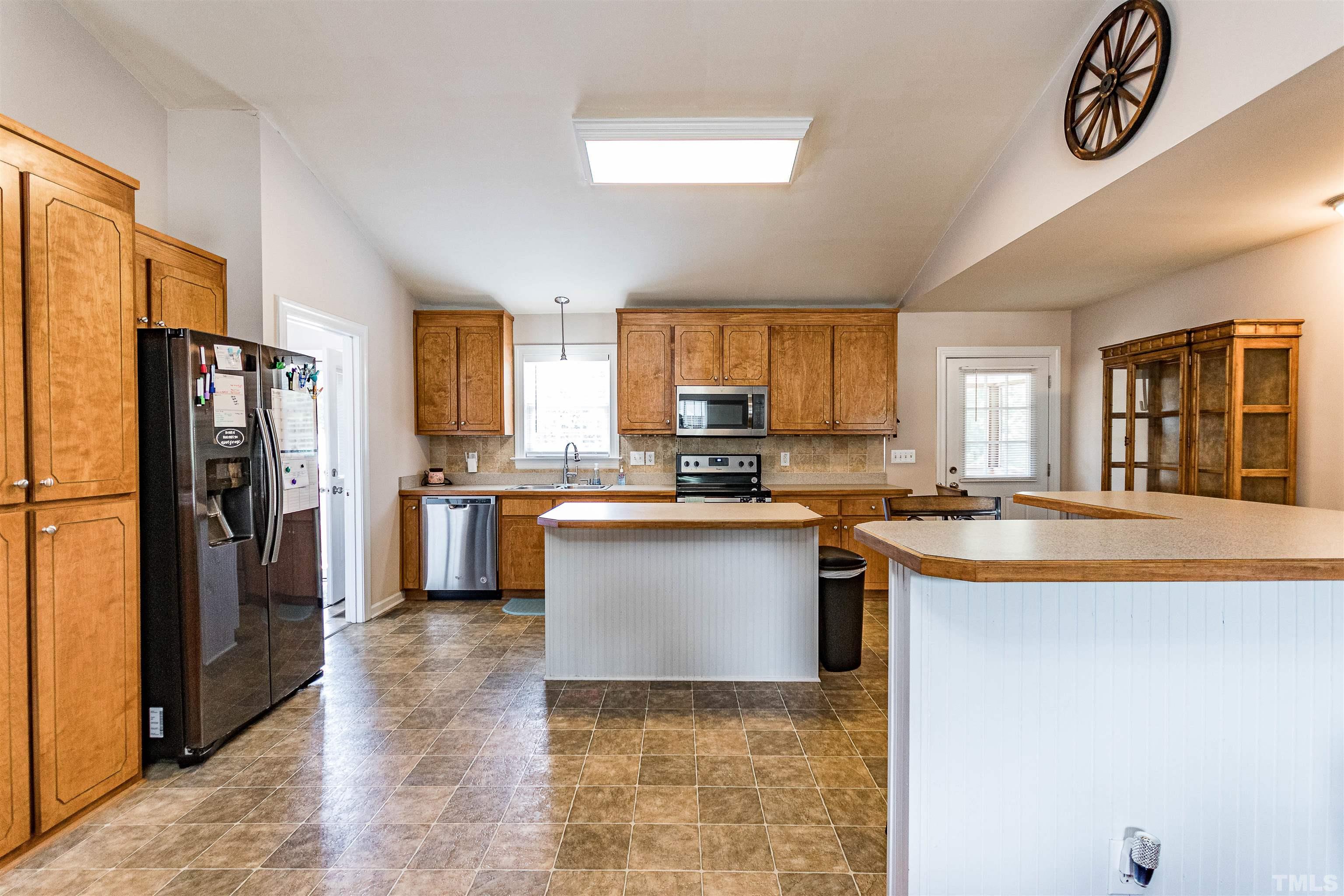 1640 Holly Grove Road Benson, NC 27504 - Photo 17 of 30 Gallery Image 17