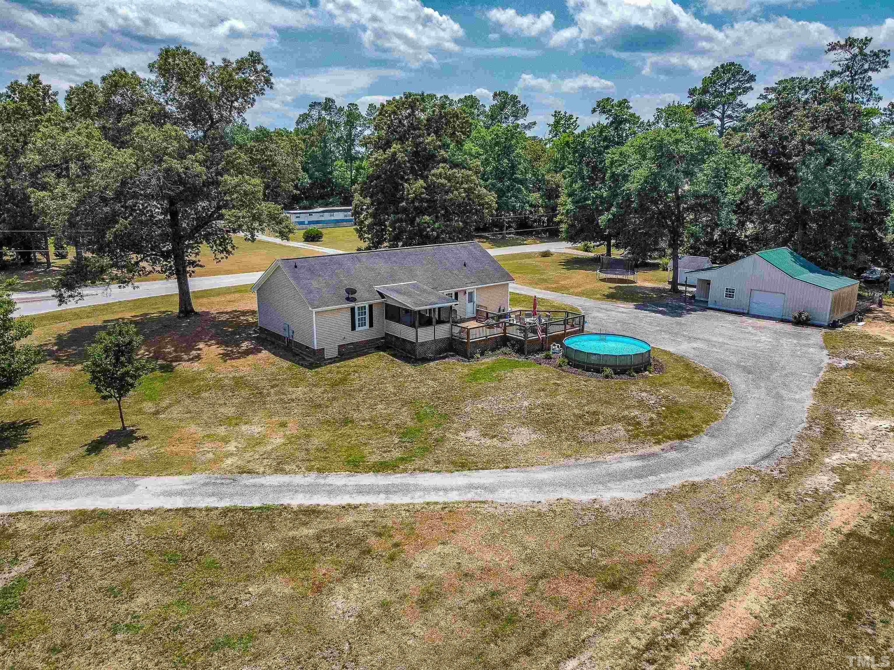 1640 Holly Grove Road Benson, NC 27504 - Photo 29 of 30 Gallery Image 29