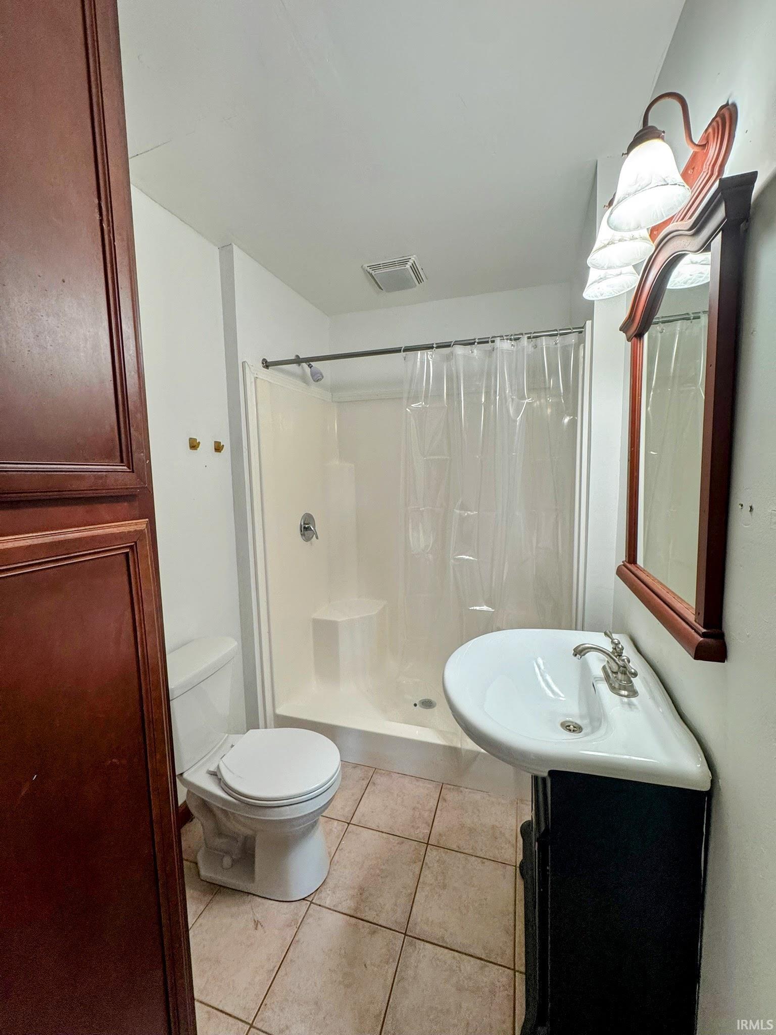 2324 East Riverside Drive Evansville, IN 47714 - Photo 6 of 11
