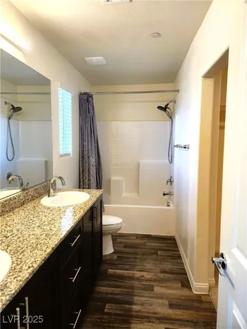 $2,217 | 7010 Crimson Shadow Street, North Las Vegas, NV 89086