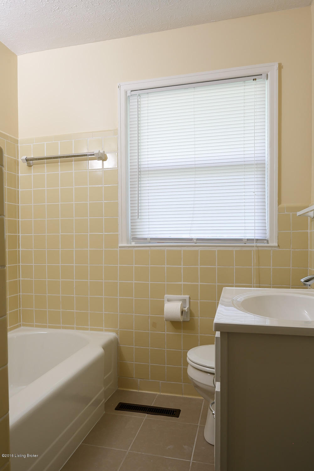 3137 Rosedale Boulevard Louisville, KY 40220 - Photo 11 of 20 Tim Furlong Jr. D Parks Rosedale (4 of