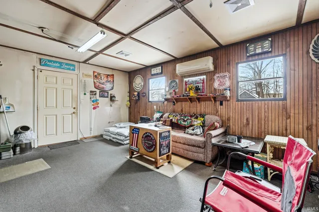 $224,900 | 1340 East 790 South, Wolcottville, IN 46795