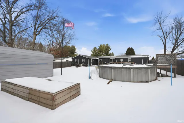 $224,900 | 1340 East 790 South, Wolcottville, IN 46795
