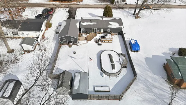 $224,900 | 1340 East 790 South, Wolcottville, IN 46795