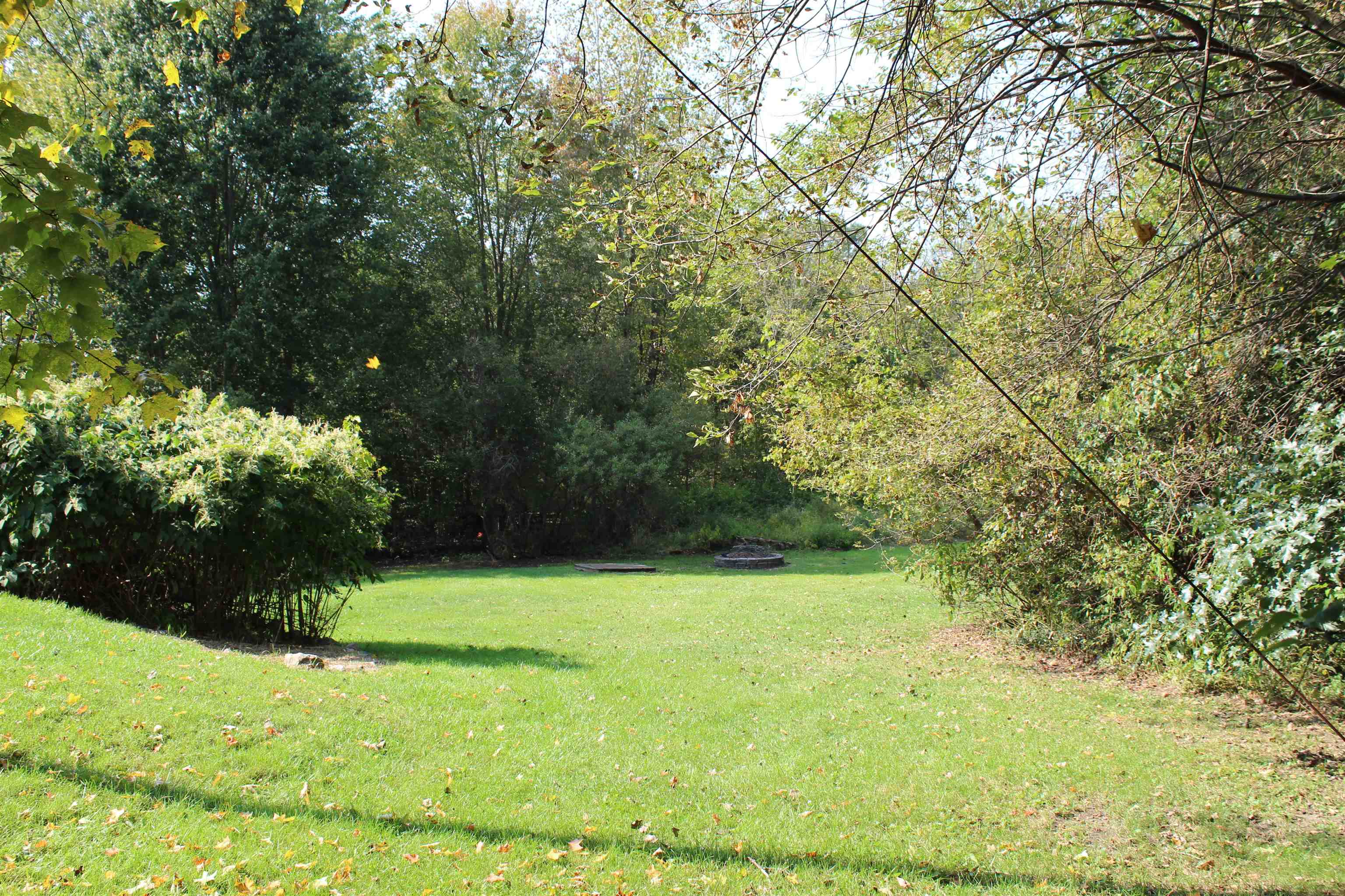 2432 Norton Road Howell, MI 48843 - Photo 11 of 52 50153986-32811d41-d3b4-41dd-b90d-be1849276935.JPG