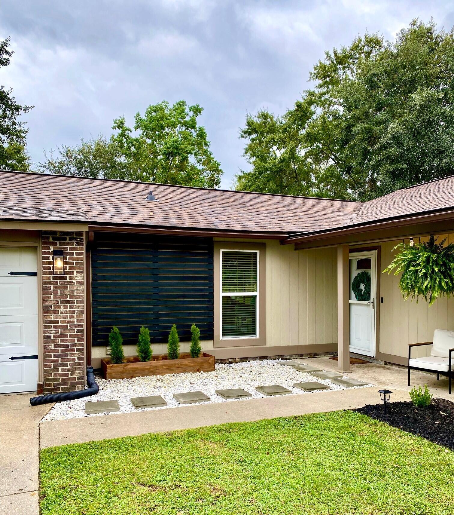 105 Marion Road Summerville, SC 29486 - Photo 45 of 45 105 Marion front 09.27.2024